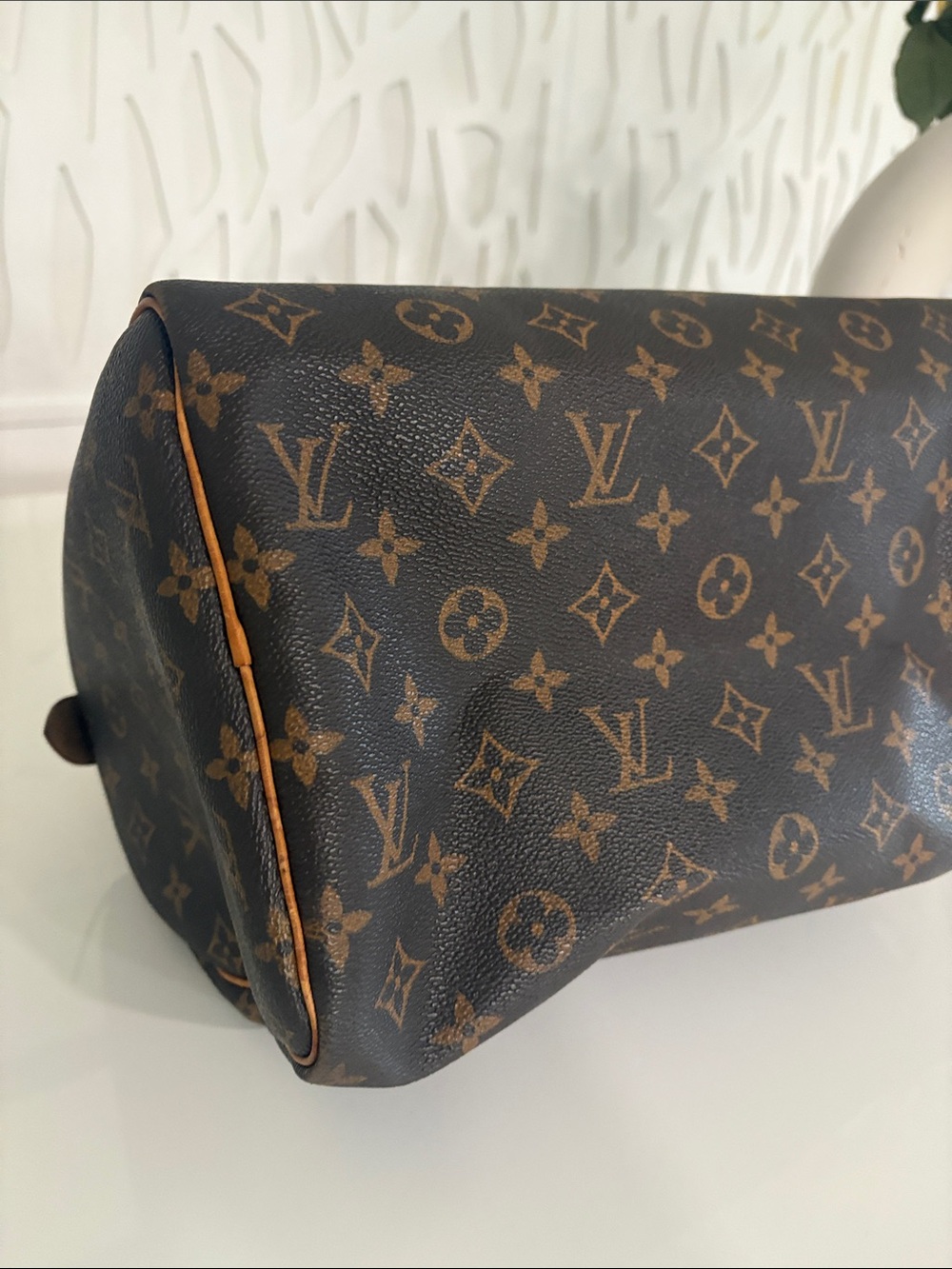 Vintage Louis Vuitton Speedy 30 Handbag - Picture 6 of 12